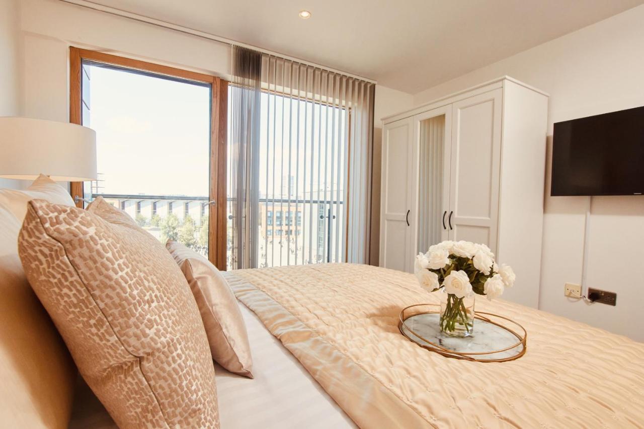 King Deluxe City Apt Large Space& Free Parking! No Balcony Leeds  Eksteriør billede