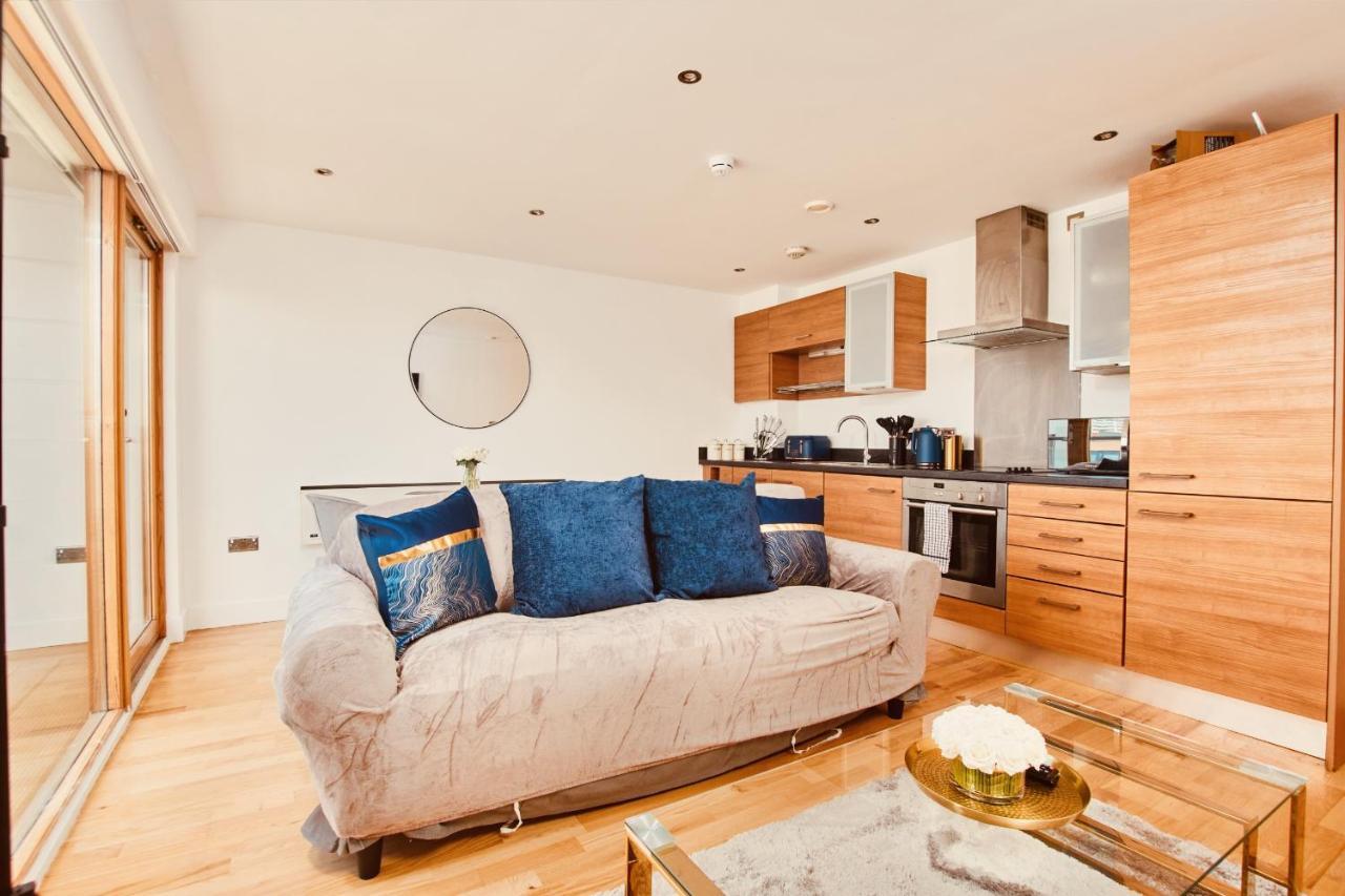 King Deluxe City Apt Large Space& Free Parking! No Balcony Leeds  Eksteriør billede